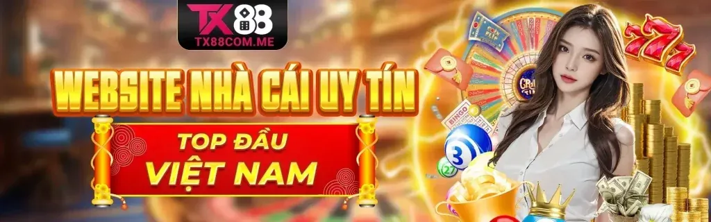Sân vận động đầy ắp khán giả với logo 8ket win